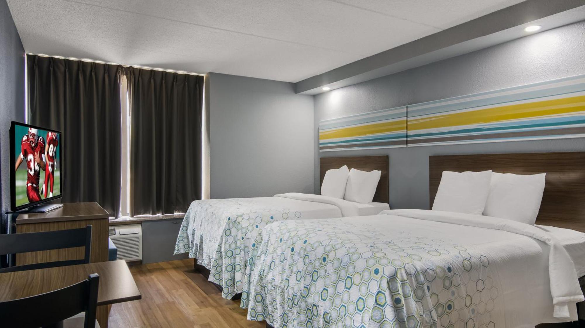 Hometowne Studios By Red Roof And Conference Center Chicago - N Aurora Naperville North Aurora المظهر الخارجي الصورة